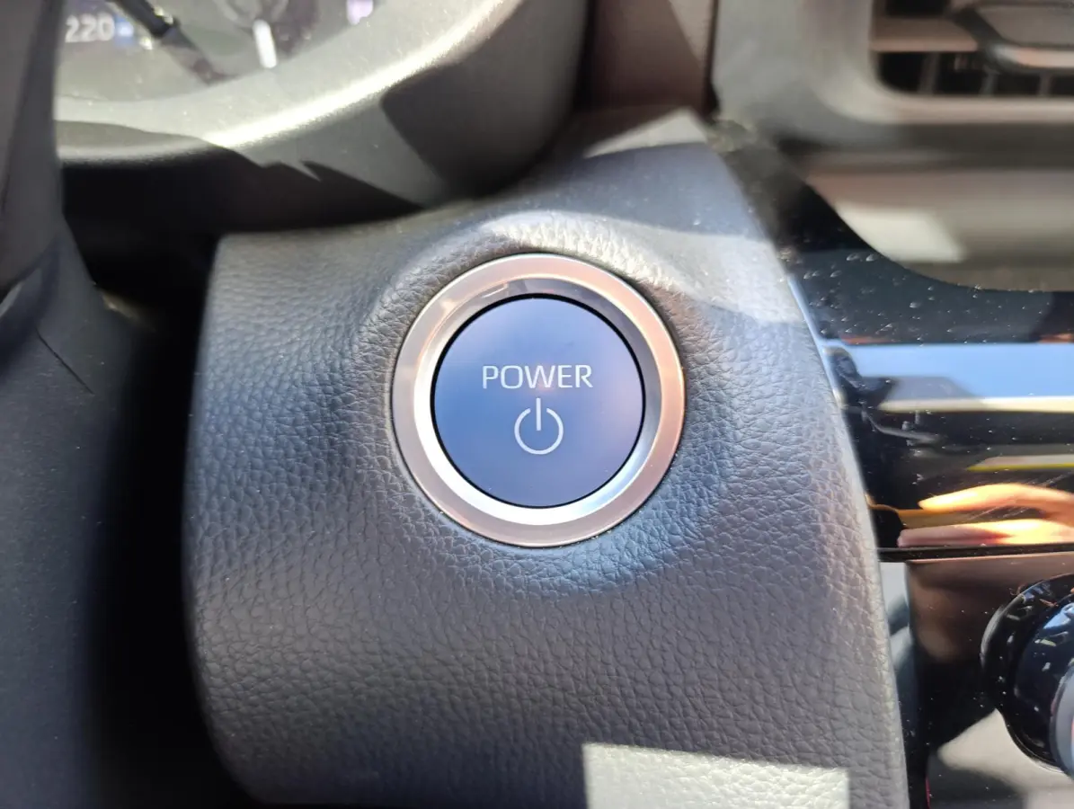 1.5 Hybrid Dynamic | Cruise Control | Climate Control | Metallic lak | 17" LMV