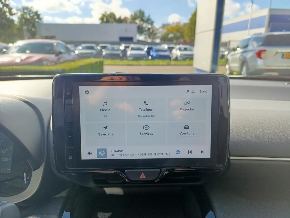 1.5 Hybrid Dynamic | Cruise Control | Climate Control | Metallic lak | 17" LMV