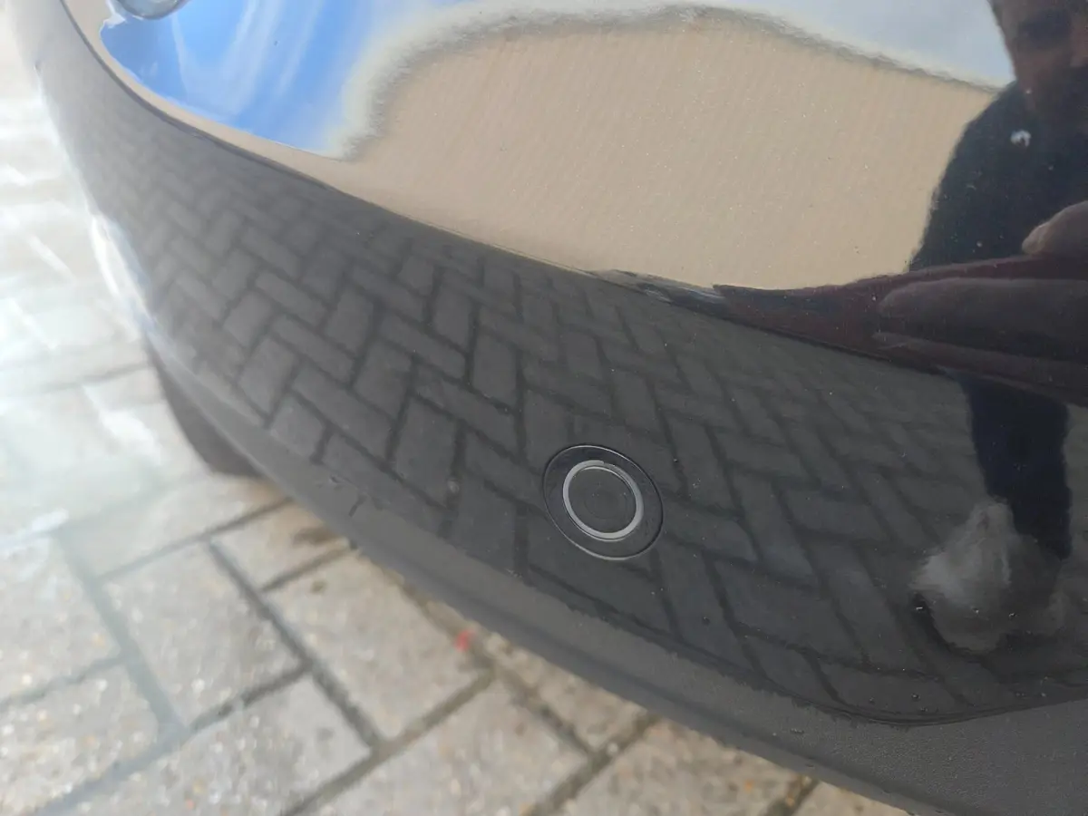 2.5 PHEV Titanium Navigatie/ Parkeersensoren V + A/ Stoelverwarming/ Rijklaarpijs!