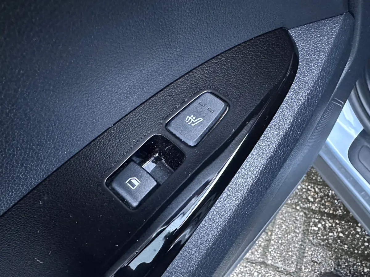1.6 T-GDi MHEV DynamicLine 150PK | Climate Control | NAVI | Camera | Stoel- & stuurverwarming