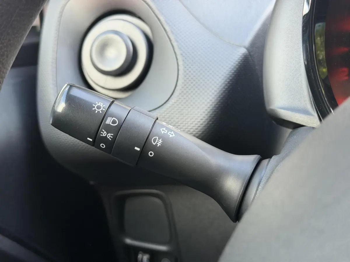 1.0 VVT-i x-fun | Airco | Cruise | Zuinig