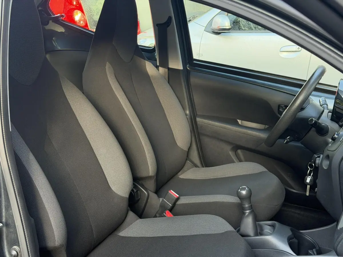 1.0 VVT-i x-fun | Airco | Cruise | Zuinig