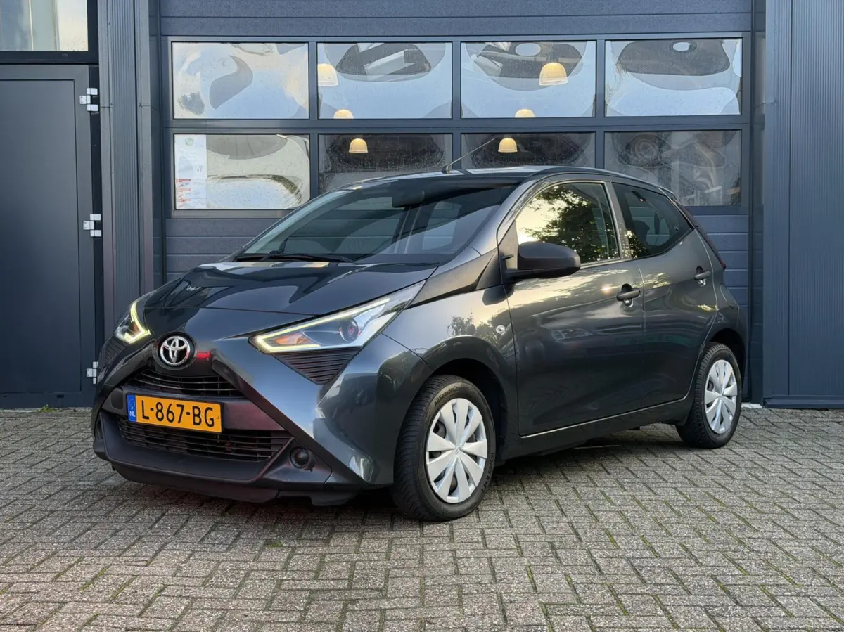 1.0 VVT-i x-fun | Airco | Cruise | Zuinig