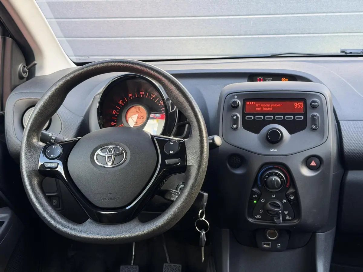1.0 VVT-i x-fun | Airco | Cruise | Zuinig