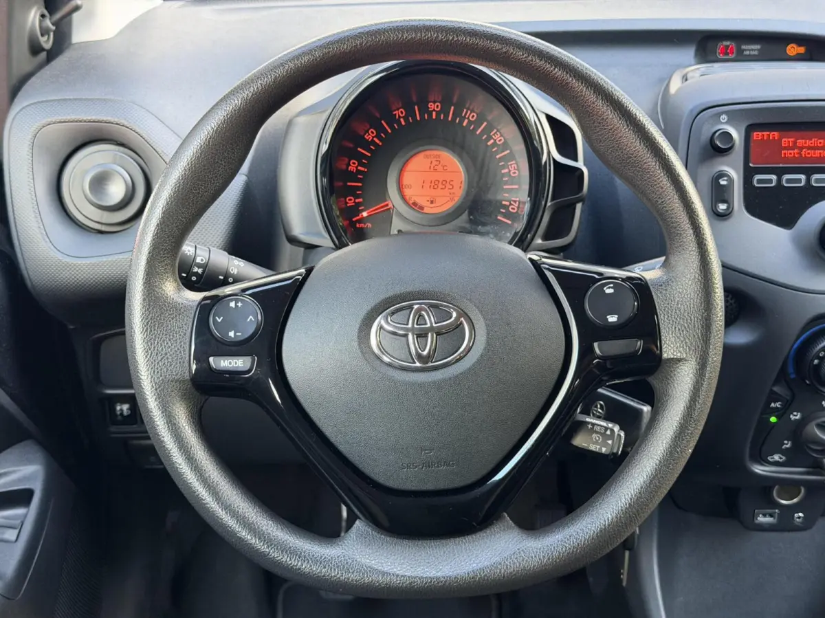 1.0 VVT-i x-fun | Airco | Cruise | Zuinig