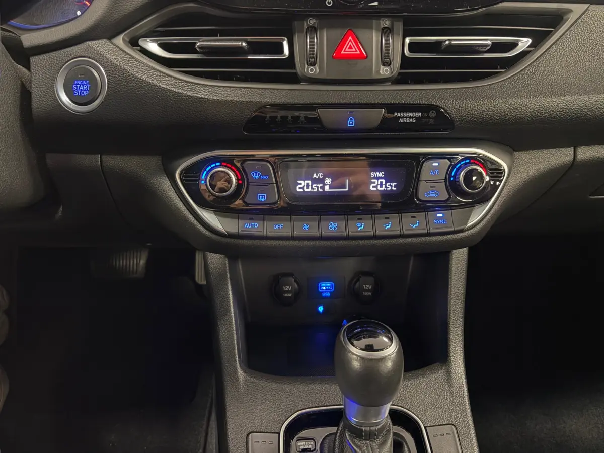 1.0 T-GDi MHEV Comfort*Automaat*Pano*Cruise-Control*PDC*Apple-Carplay*