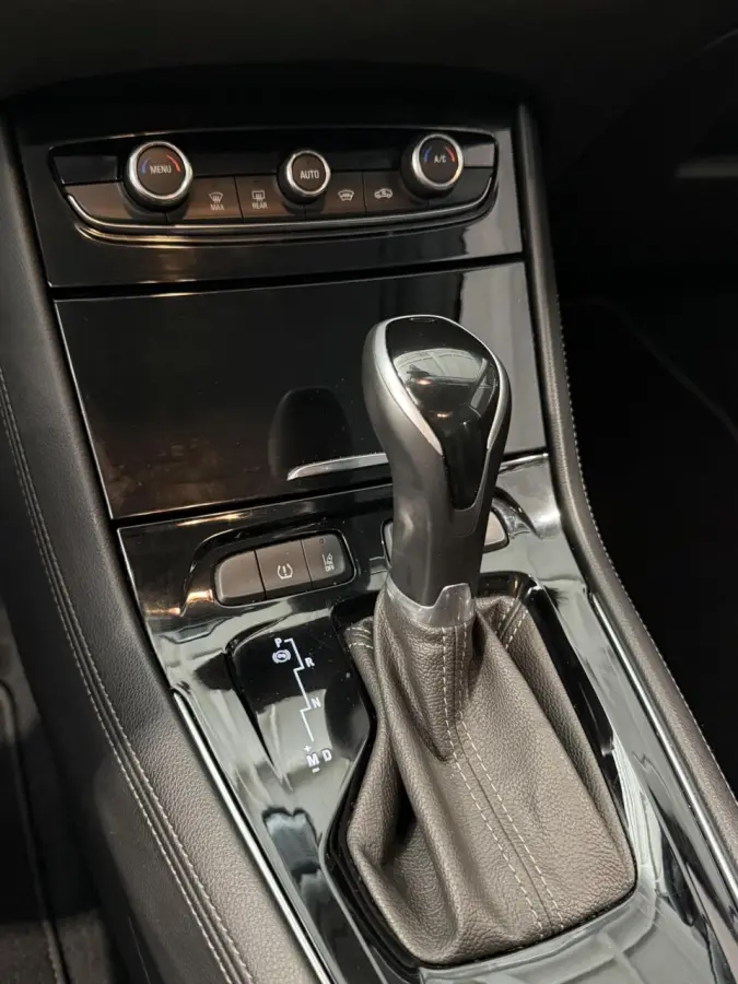 1.2 Turbo Elegance Automaat Airco Carplay