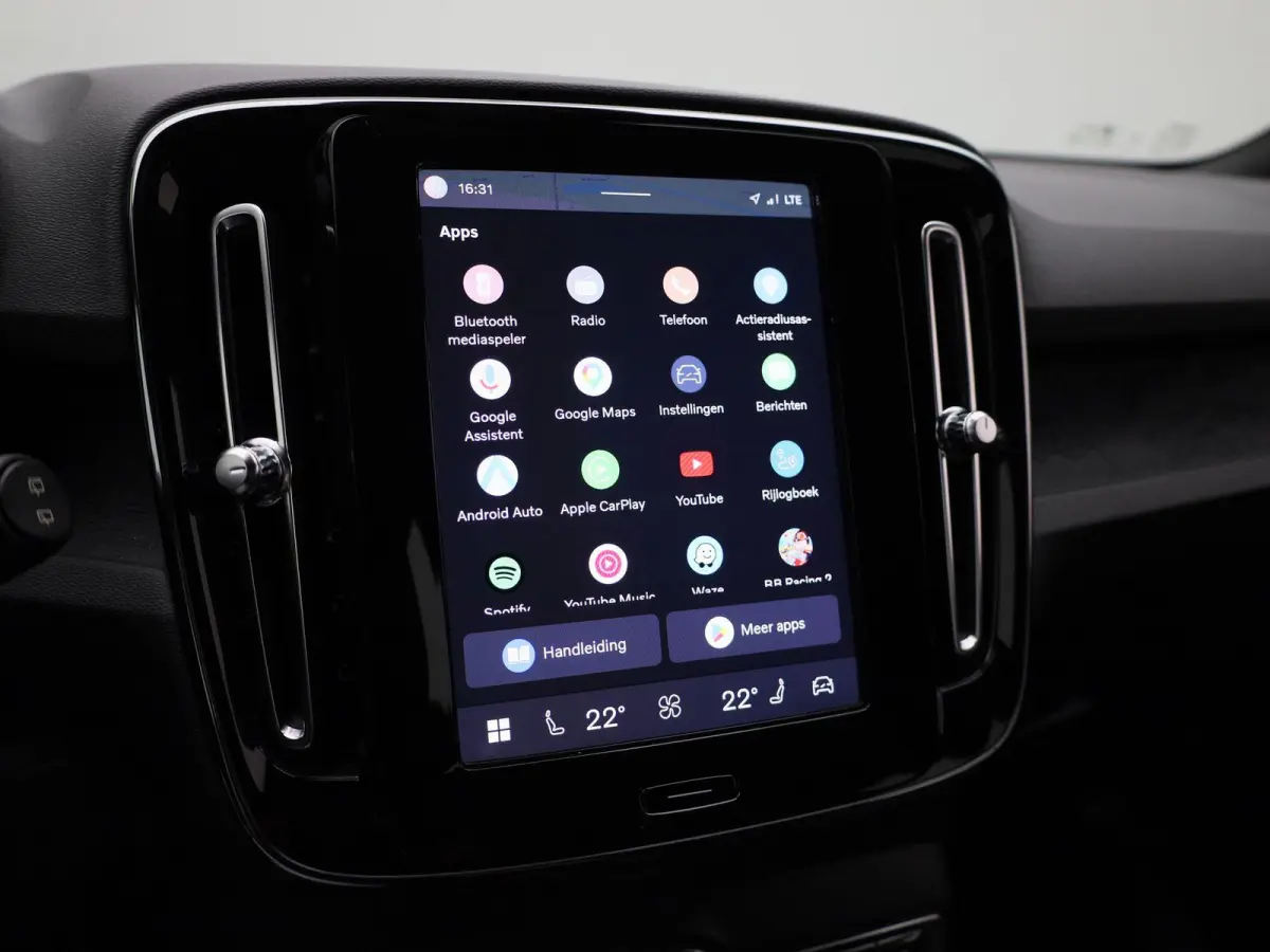 Core LED-KOPLAMPEN | NAVIGATIE | CARPLAY | ANDROID AUTO | ACHTERUITRIJCAMERA | GOOGLE NAVIGATIE