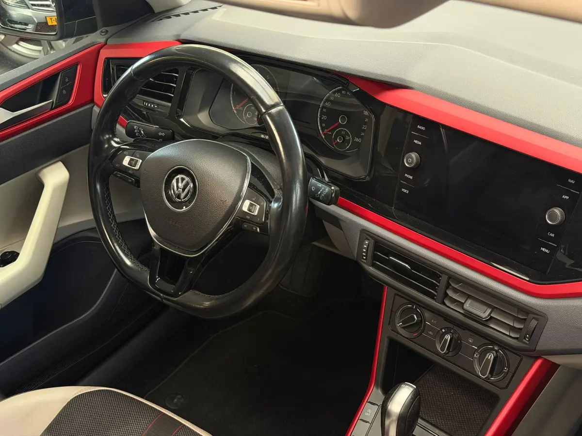 1.0 TSI Beats / panorama dak / CarPlay / navi /