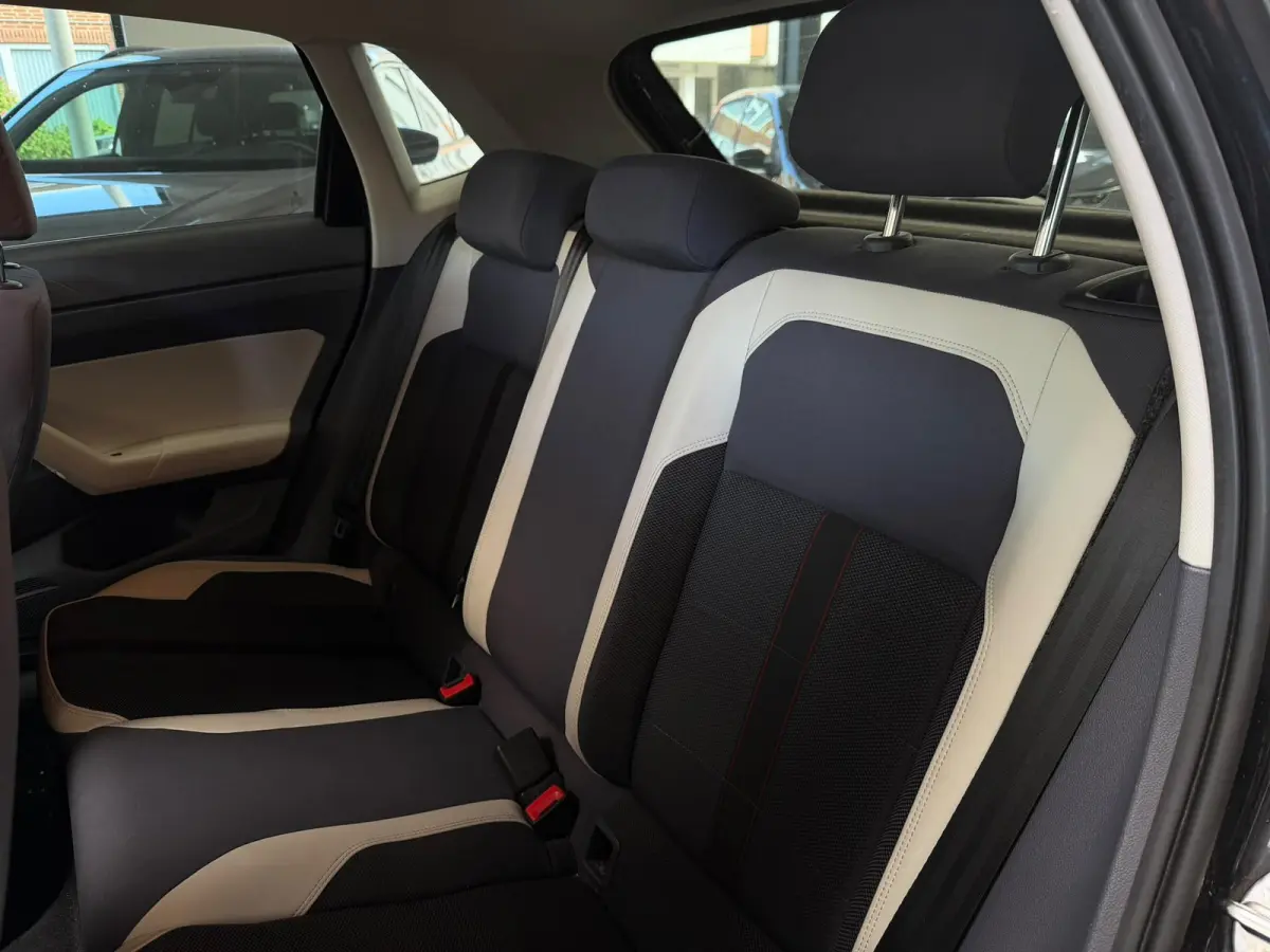 1.0 TSI Beats / panorama dak / CarPlay / navi /