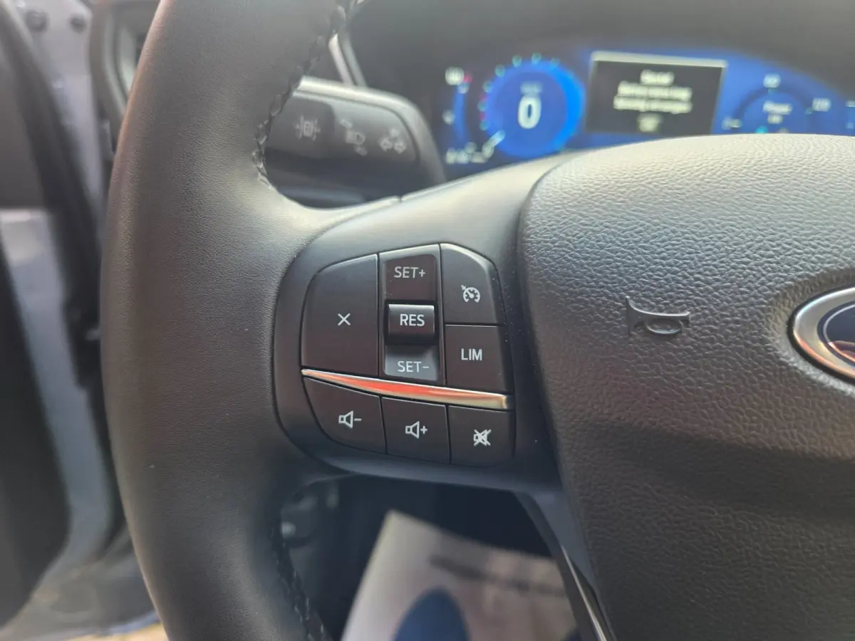 2.5 PHEV Titanium Winterpack/ Navigatie/ Parkeersensoren V + A/ Stoelverwarming/ Rijklaarpijs!