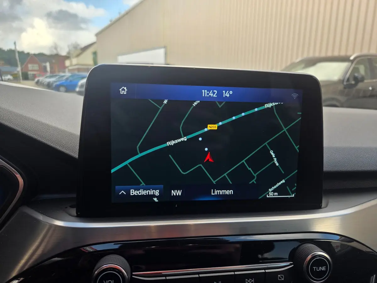2.5 PHEV Titanium Winterpack/ Navigatie/ Parkeersensoren V + A/ Stoelverwarming/ Rijklaarpijs!