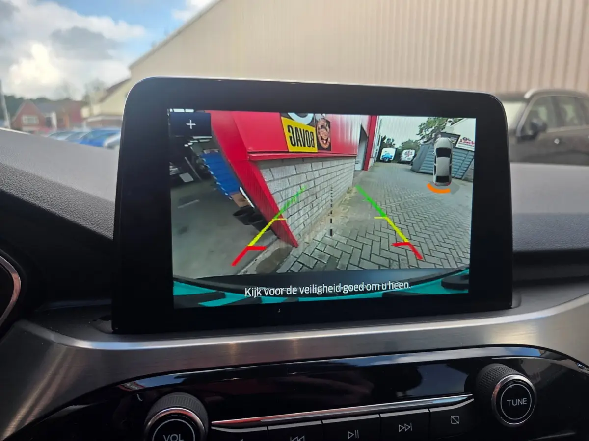2.5 PHEV Titanium Winterpack/ Navigatie/ Parkeersensoren V + A/ Stoelverwarming/ Rijklaarpijs!