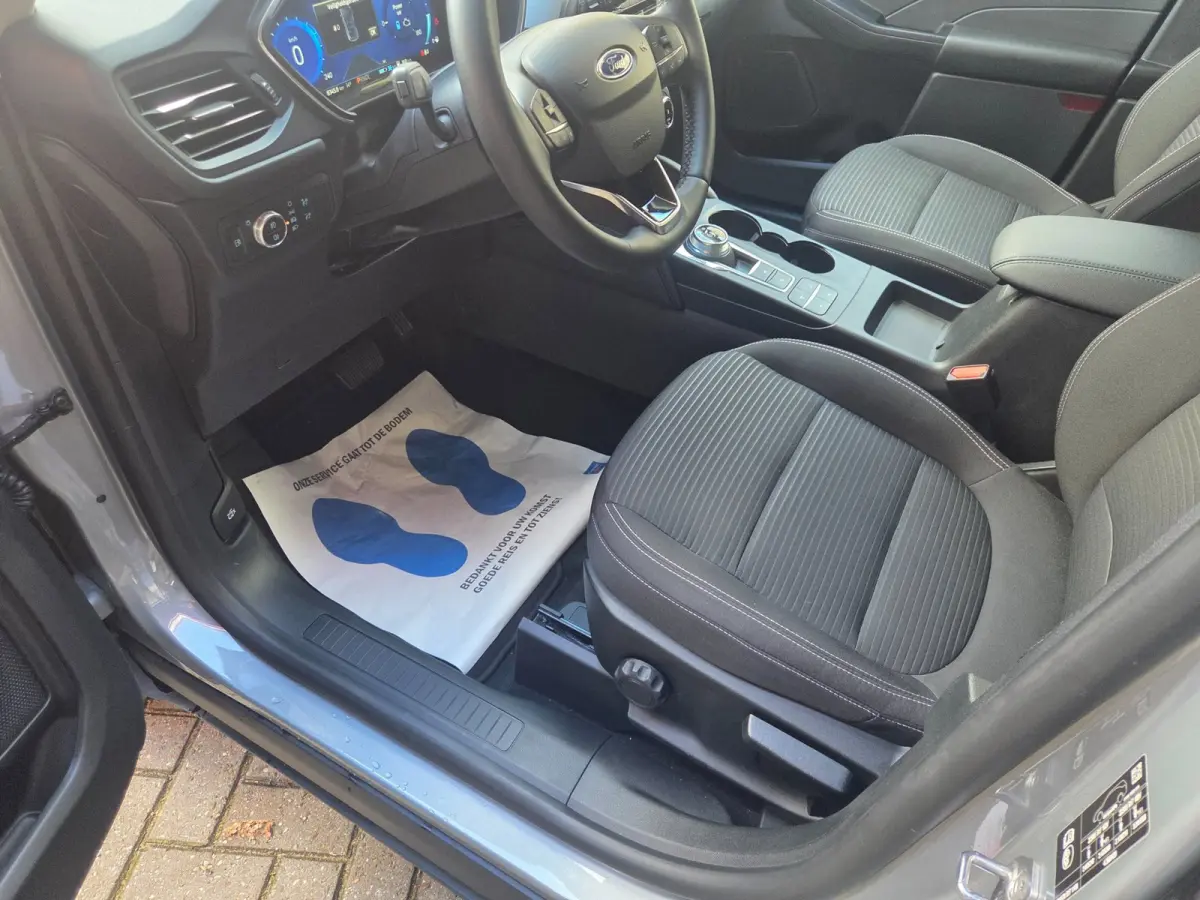 2.5 PHEV Titanium Winterpack/ Navigatie/ Parkeersensoren V + A/ Stoelverwarming/ Rijklaarpijs!