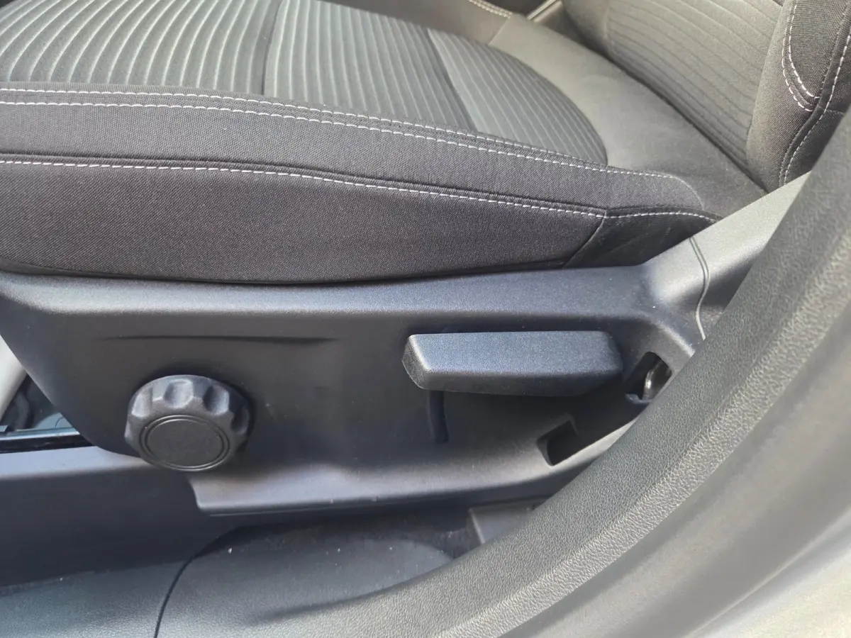 2.5 PHEV Titanium Winterpack/ Navigatie/ Parkeersensoren V + A/ Stoelverwarming/ Rijklaarpijs!