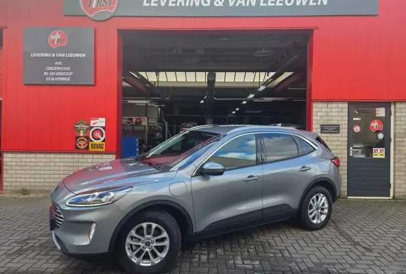 2.5 PHEV Titanium Winterpack/ Navigatie/ Parkeersensoren V + A/ Stoelverwarming/ Rijklaarpijs!