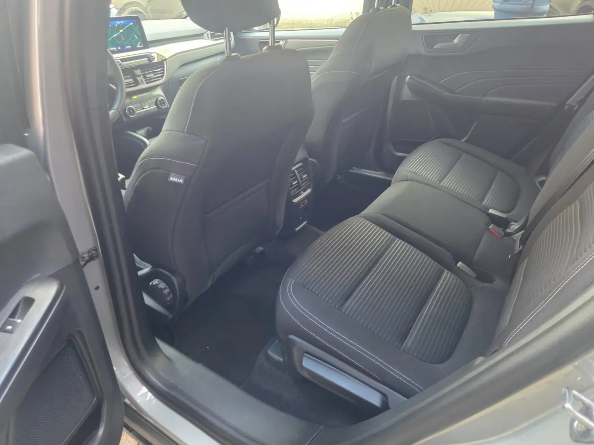 2.5 PHEV Titanium Winterpack/ Navigatie/ Parkeersensoren V + A/ Stoelverwarming/ Rijklaarpijs!