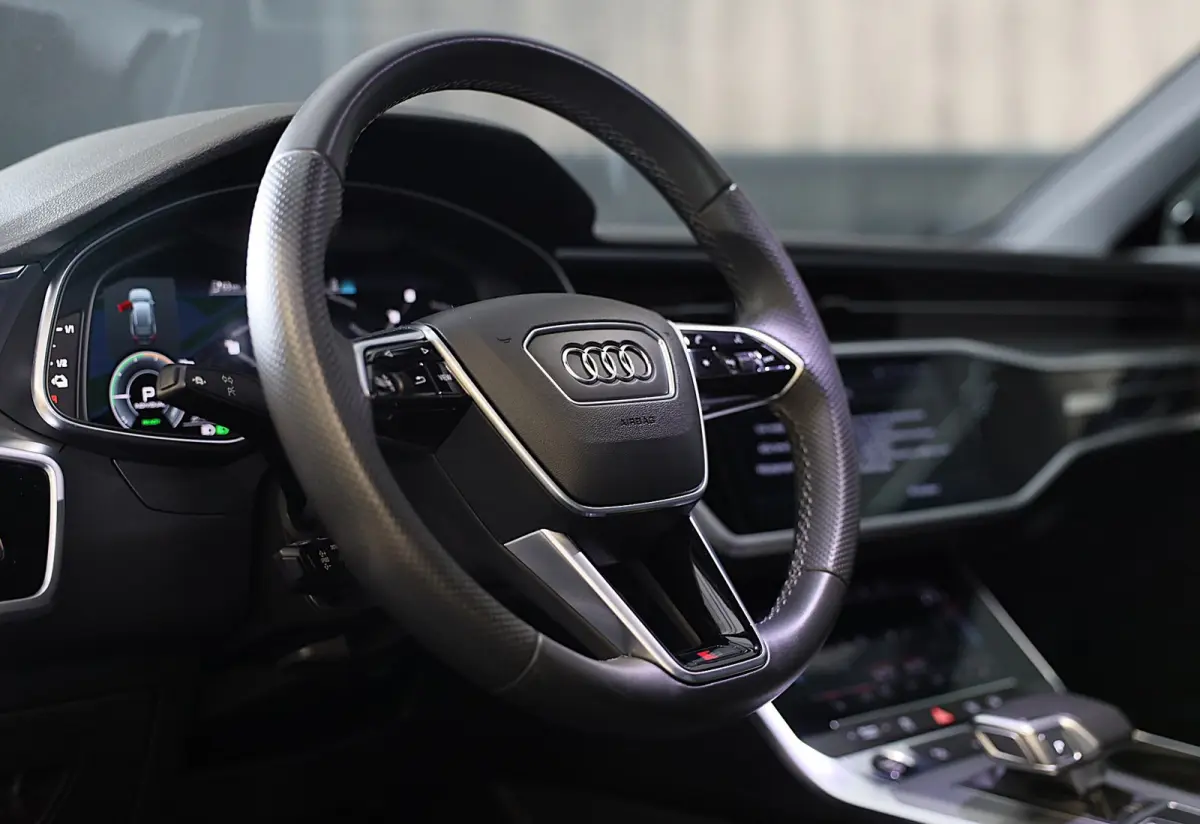 55 TFSI e Quattro RS6 Look / Head Up / B & O / Elek Stoelen / Memory / Acc / F1 / Lane Assist / Open Pano / 22 Inch