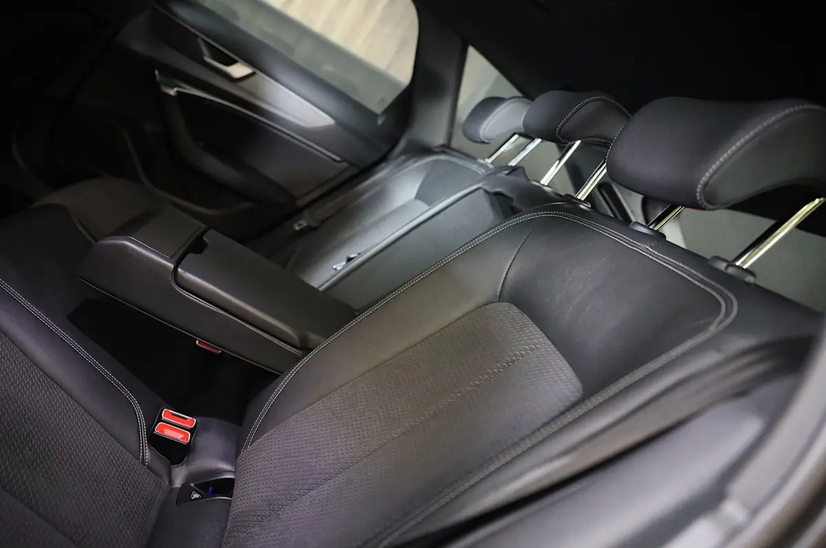 55 TFSI e Quattro RS6 Look / Head Up / B & O / Elek Stoelen / Memory / Acc / F1 / Lane Assist / Open Pano / 22 Inch