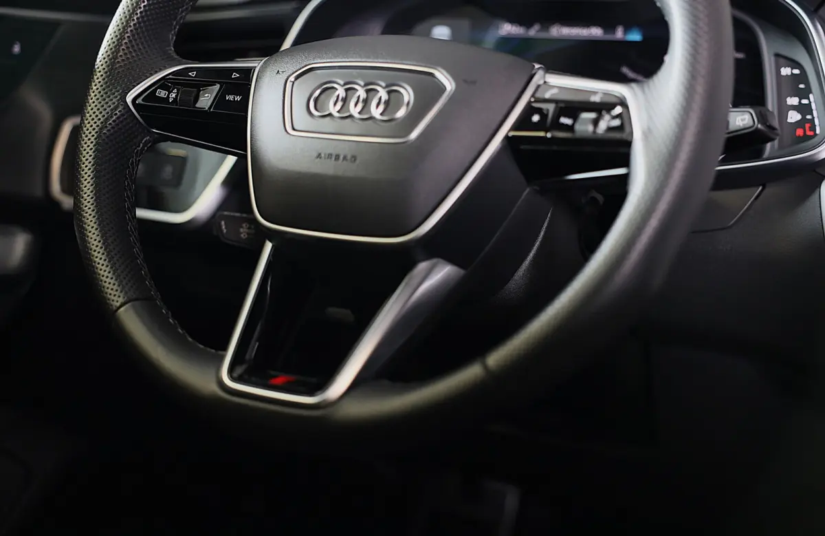 55 TFSI e Quattro RS6 Look / Head Up / B & O / Elek Stoelen / Memory / Acc / F1 / Lane Assist / Open Pano / 22 Inch