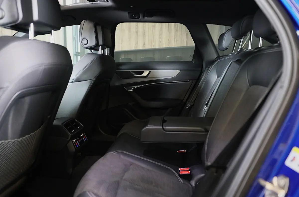55 TFSI e Quattro RS6 Look / Head Up / B & O / Elek Stoelen / Memory / Acc / F1 / Lane Assist / Open Pano / 22 Inch