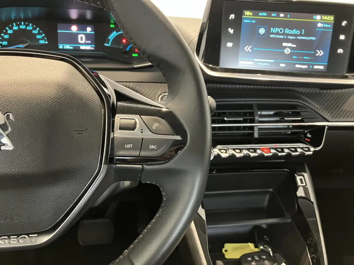 EV Allure Pack 50 kWh l Trekhaak l Apple carplay & Android auto l Stoelverwarming l 91.9% SoH |