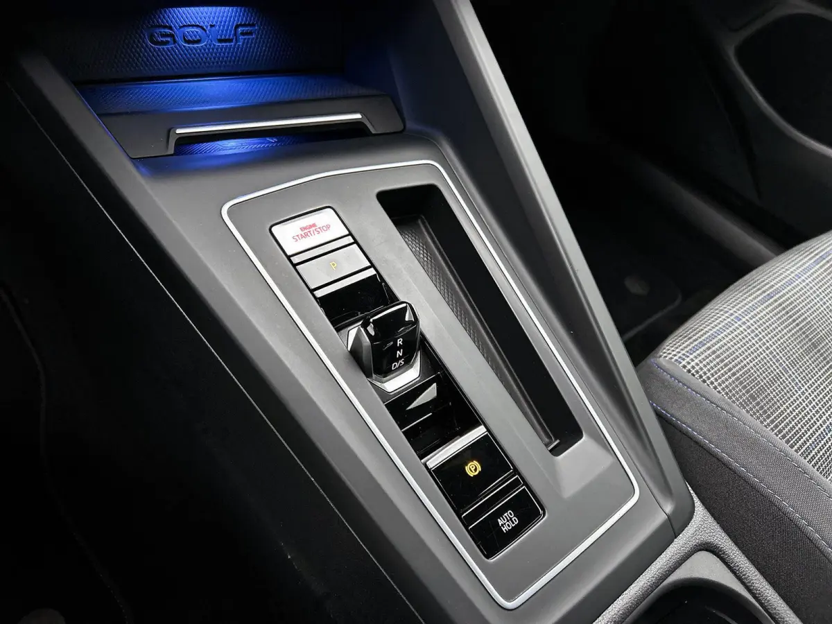 1.4 eHybrid GTE | 245 PK | SoH ... | Stoel en Stuurwielverwarming | Head-Up Display | Digital Cockpit | Parkeercamera | Park Assist | App Connect / Android Auto