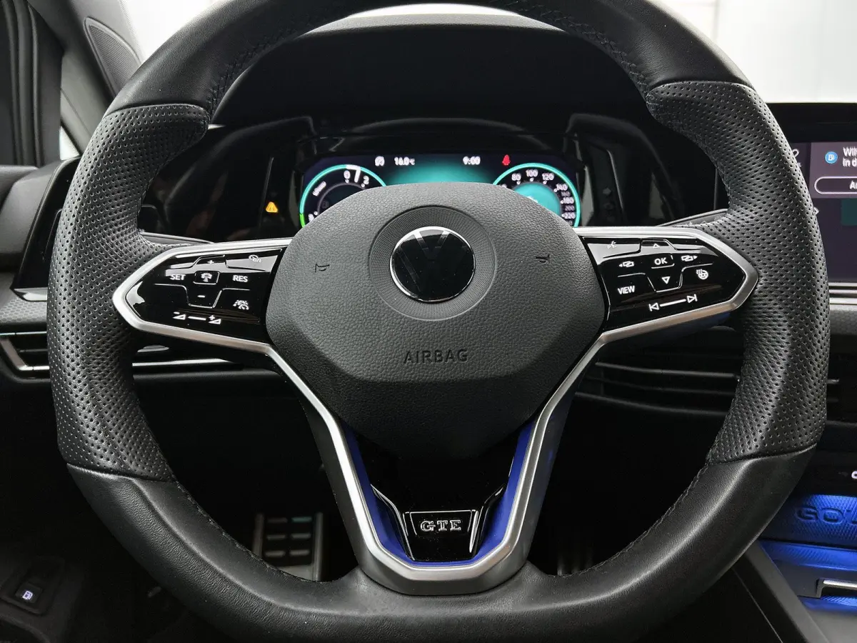 1.4 eHybrid GTE | 245 PK | SoH ... | Stoel en Stuurwielverwarming | Head-Up Display | Digital Cockpit | Parkeercamera | Park Assist | App Connect / Android Auto