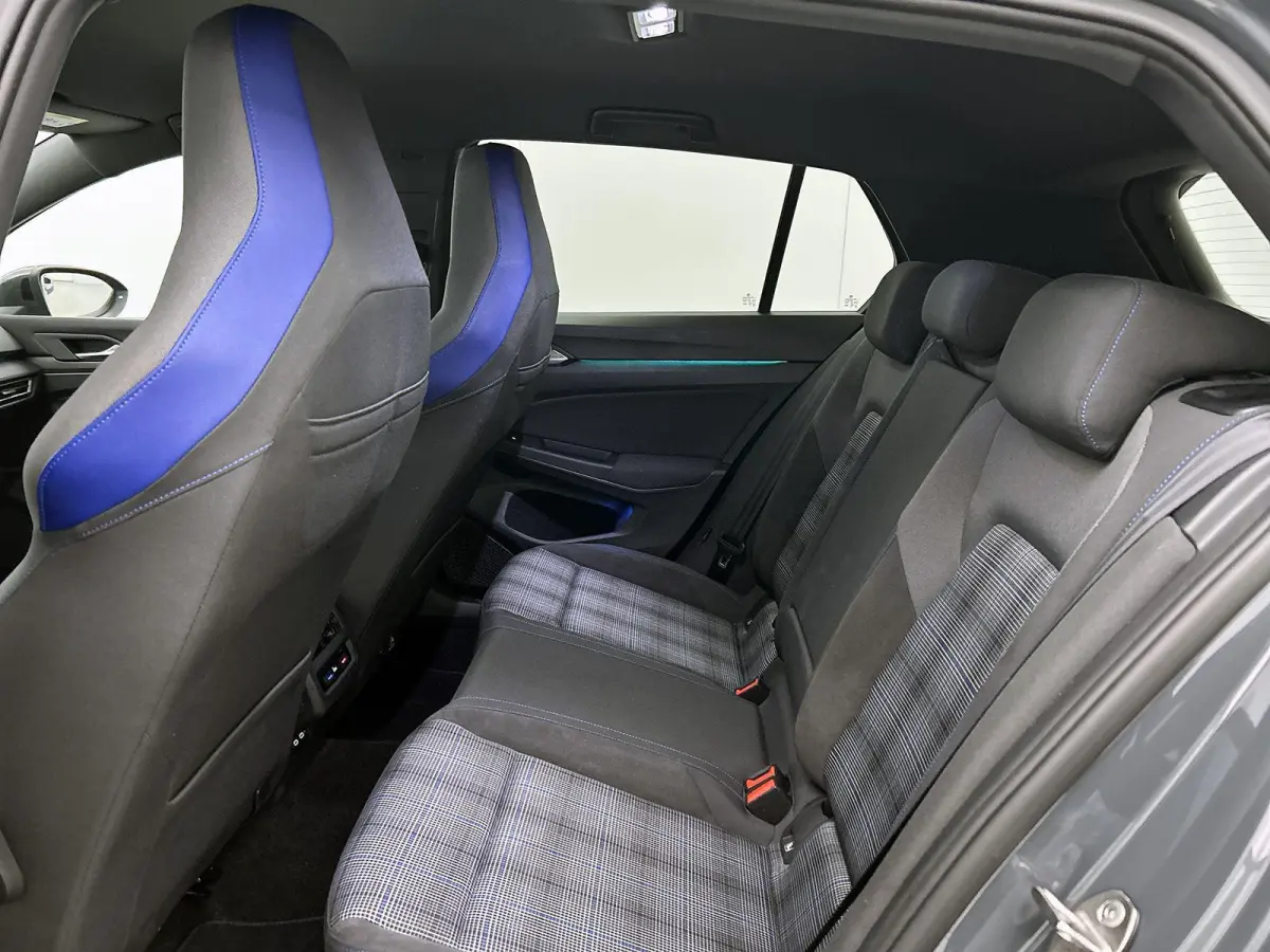 1.4 eHybrid GTE | 245 PK | SoH ... | Stoel en Stuurwielverwarming | Head-Up Display | Digital Cockpit | Parkeercamera | Park Assist | App Connect / Android Auto
