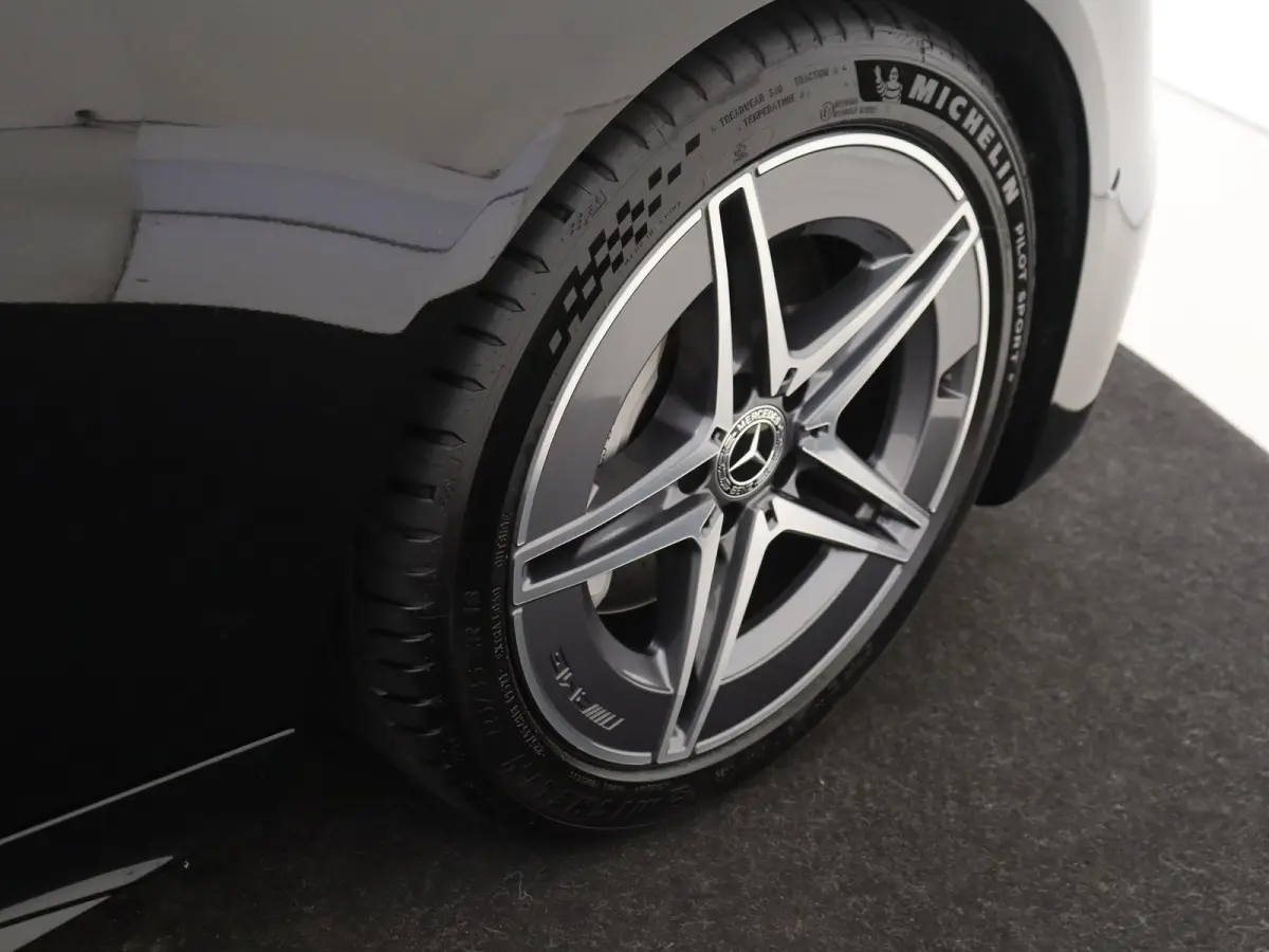 180 AMG Line /Digital light /360 Camera /Augmented reality