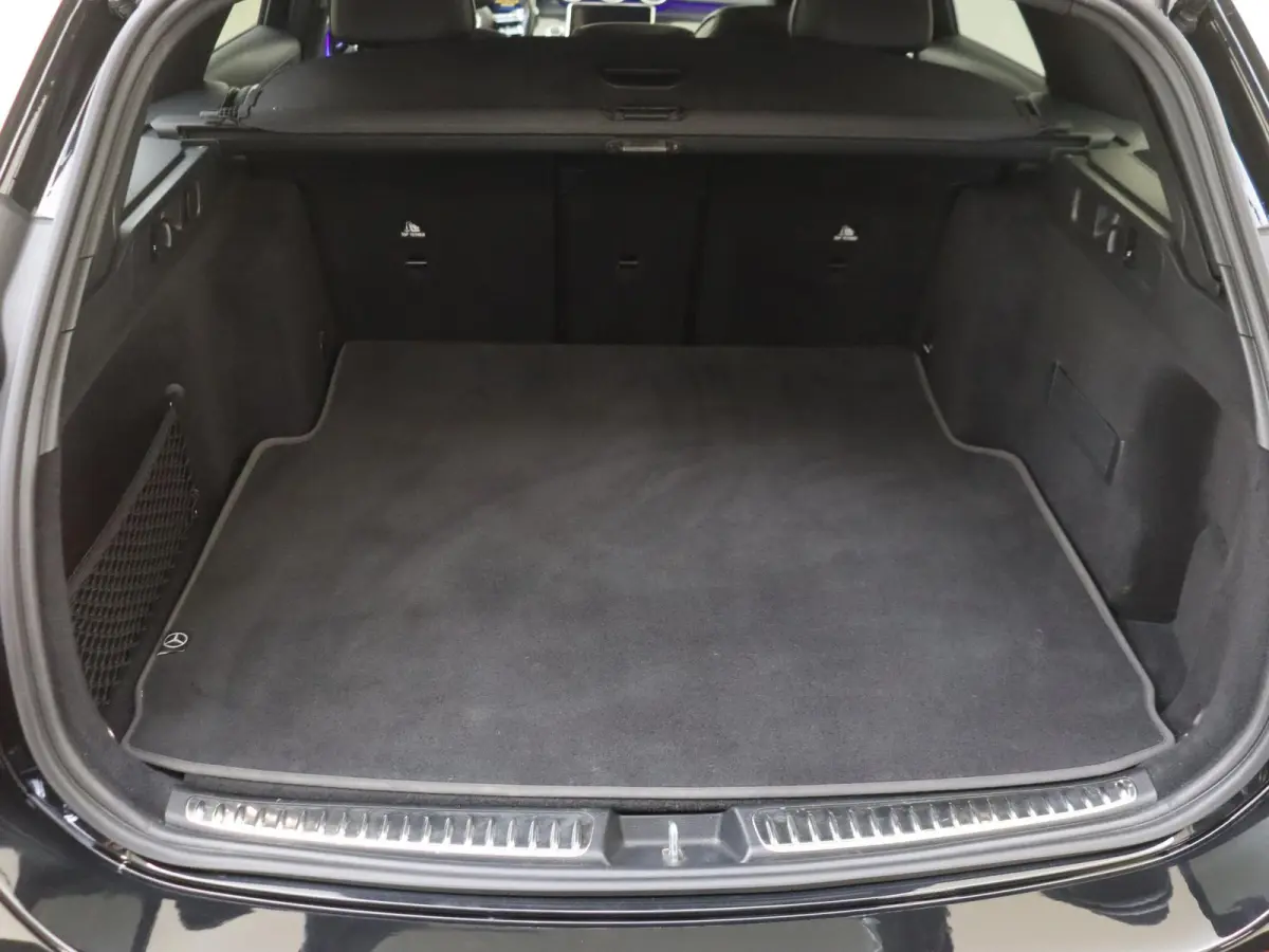 180 AMG Line /Digital light /360 Camera /Augmented reality