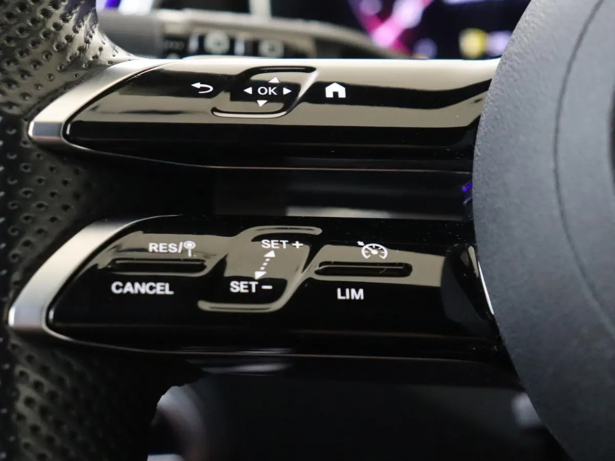 180 AMG Line /Digital light /360 Camera /Augmented reality