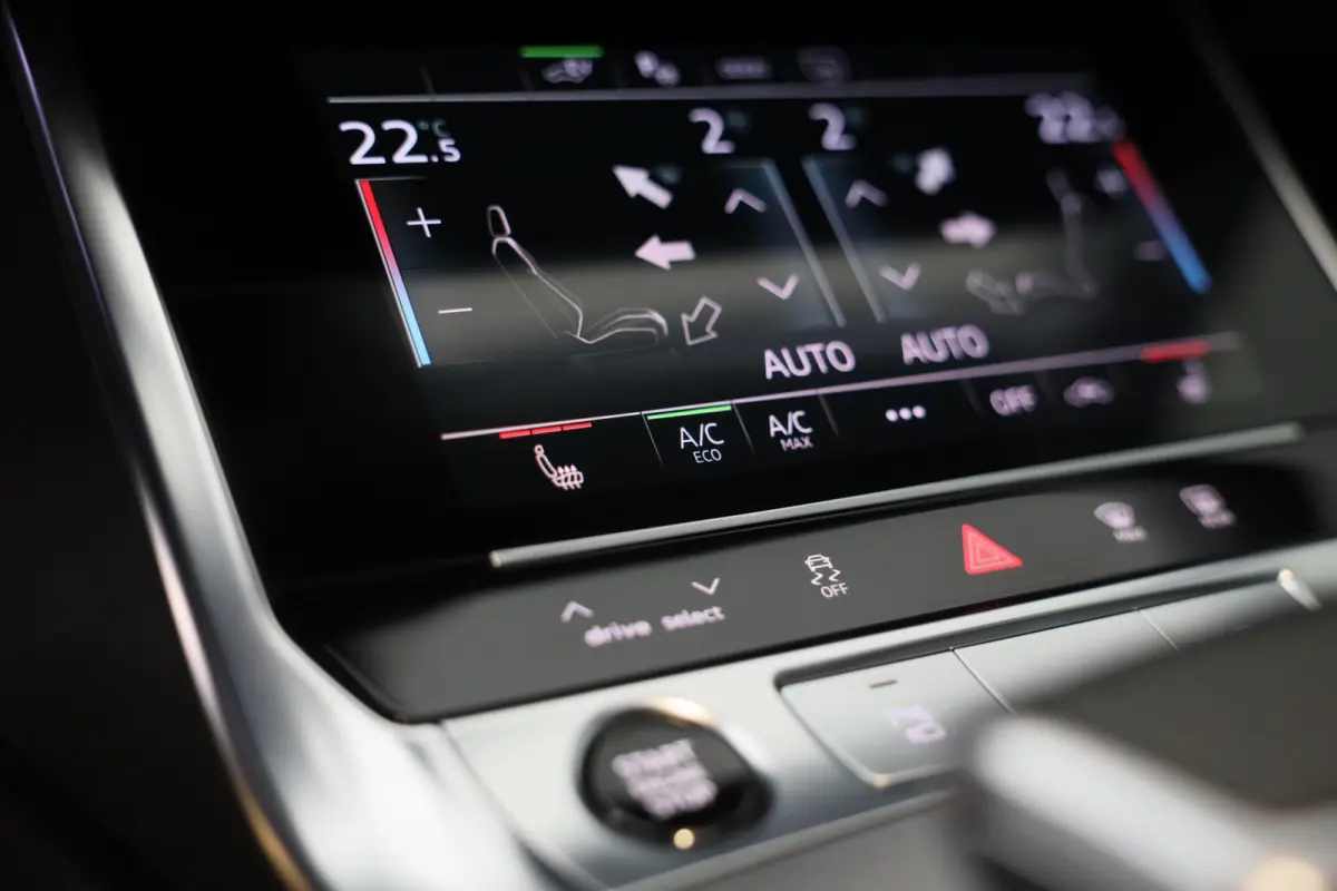 55 TFSI E Quattro Competition / Leder / CC / Memory / Elek Stoelen / Virtual Cockpit / Lane Assist / F1 / Camera