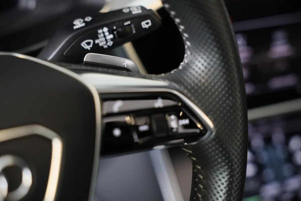 55 TFSI E Quattro Competition / Leder / CC / Memory / Elek Stoelen / Virtual Cockpit / Lane Assist / F1 / Camera