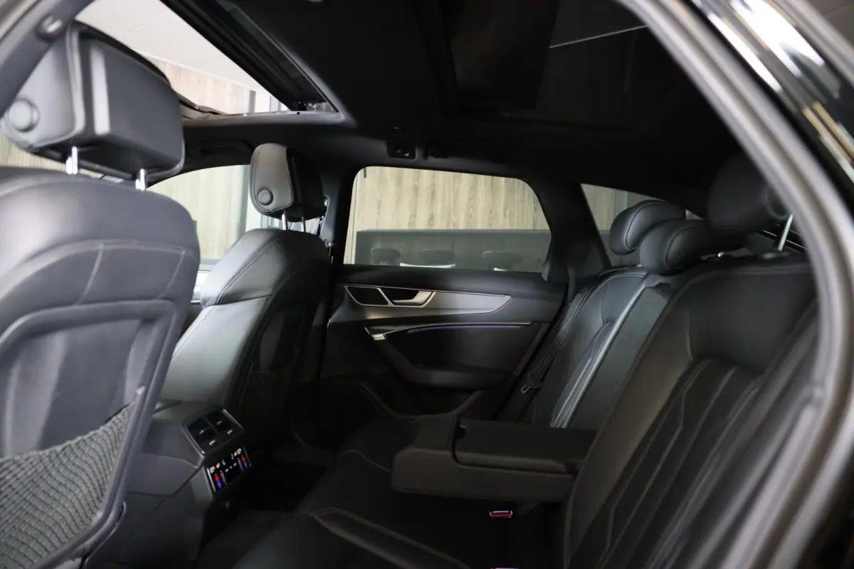 55 TFSI E Quattro Competition / Leder / CC / Memory / Elek Stoelen / Virtual Cockpit / Lane Assist / F1 / Camera