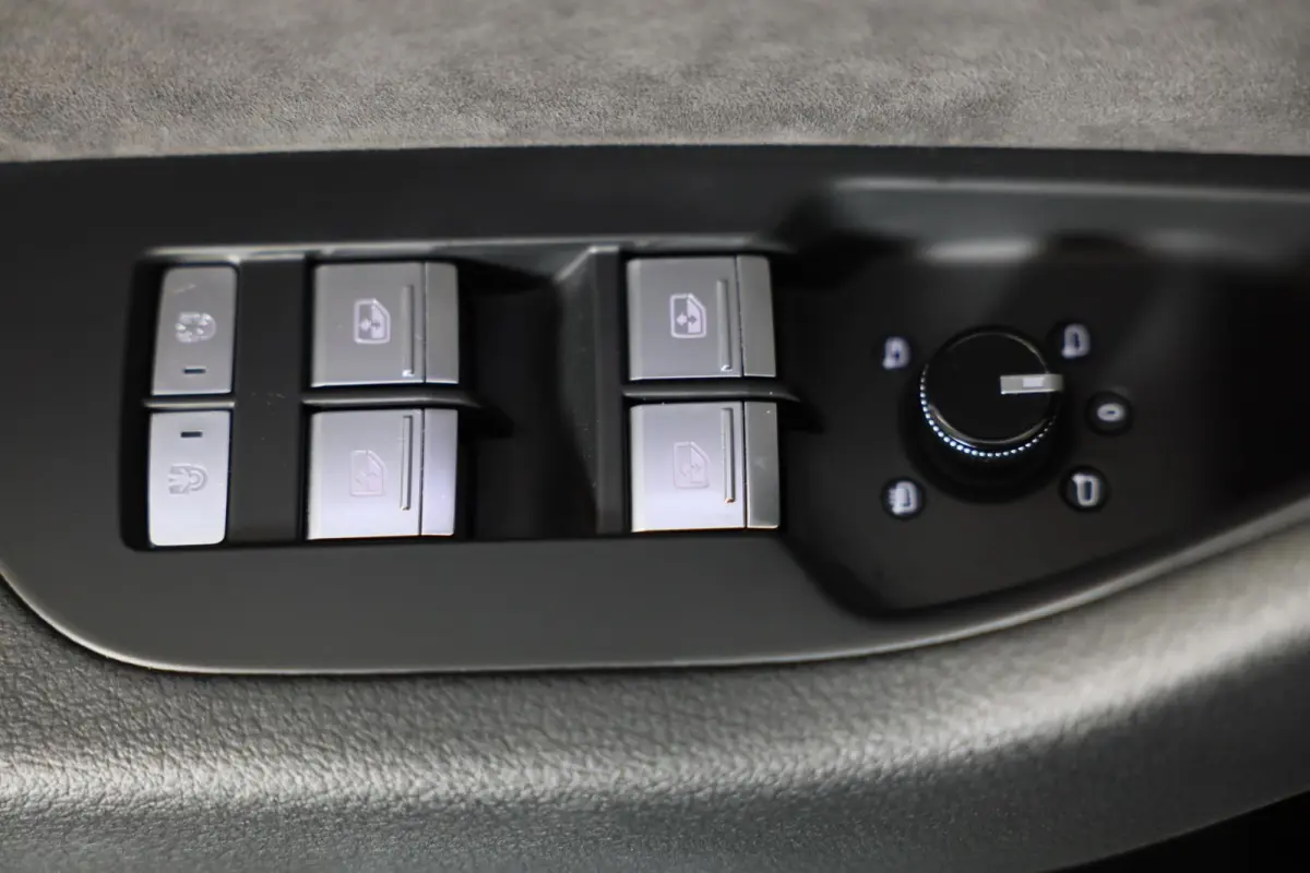 55 TFSI E Quattro Competition / Leder / CC / Memory / Elek Stoelen / Virtual Cockpit / Lane Assist / F1 / Camera