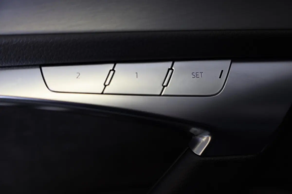 55 TFSI E Quattro Competition / Leder / CC / Memory / Elek Stoelen / Virtual Cockpit / Lane Assist / F1 / Camera