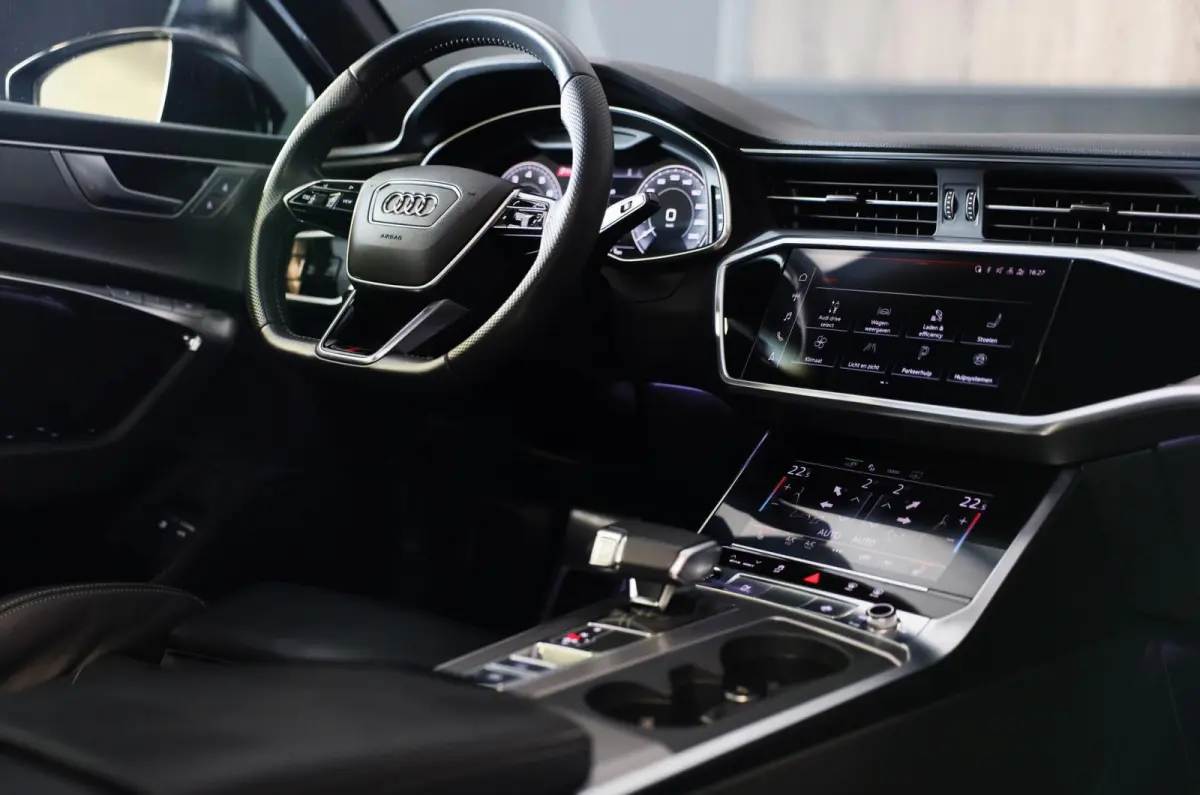 55 TFSI E Quattro Competition / Leder / CC / Memory / Elek Stoelen / Virtual Cockpit / Lane Assist / F1 / Camera