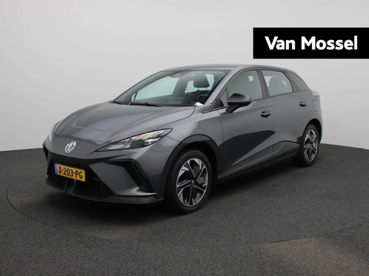 Standard 51 kWh | Navigatie | Apple Carplay / Android Auto | Stoel/Stuur verwarming | Virtual Cockpit | Parkeersensoren | Climate Control |