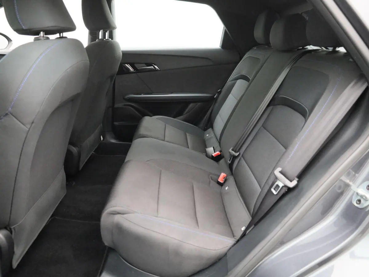 Standard 51 kWh | Navigatie | Apple Carplay / Android Auto | Stoel/Stuur verwarming | Virtual Cockpit | Parkeersensoren | Climate Control |