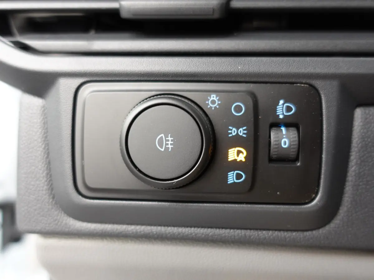 300 2.0 TDCI L2H1 Airco Cruise Navigatie Parkeersensoren Camera Apple/Carplay Android Auto