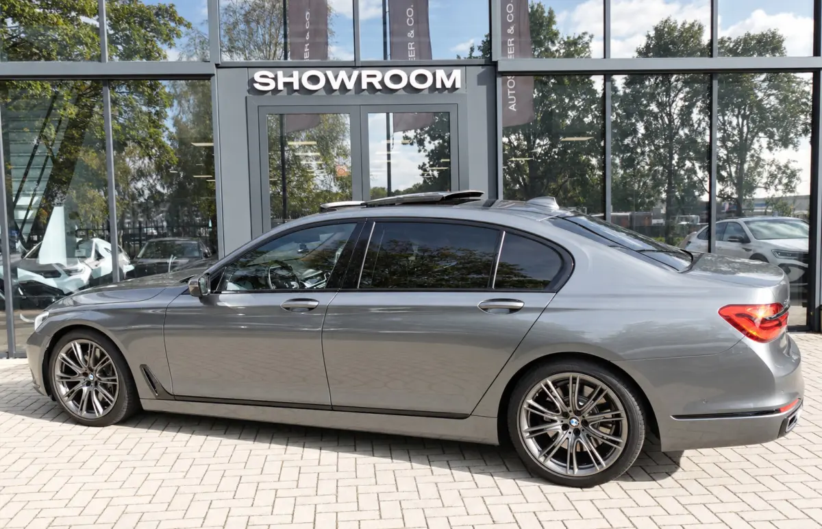 750Li xDrive PANO KEYLESS 360 CAM