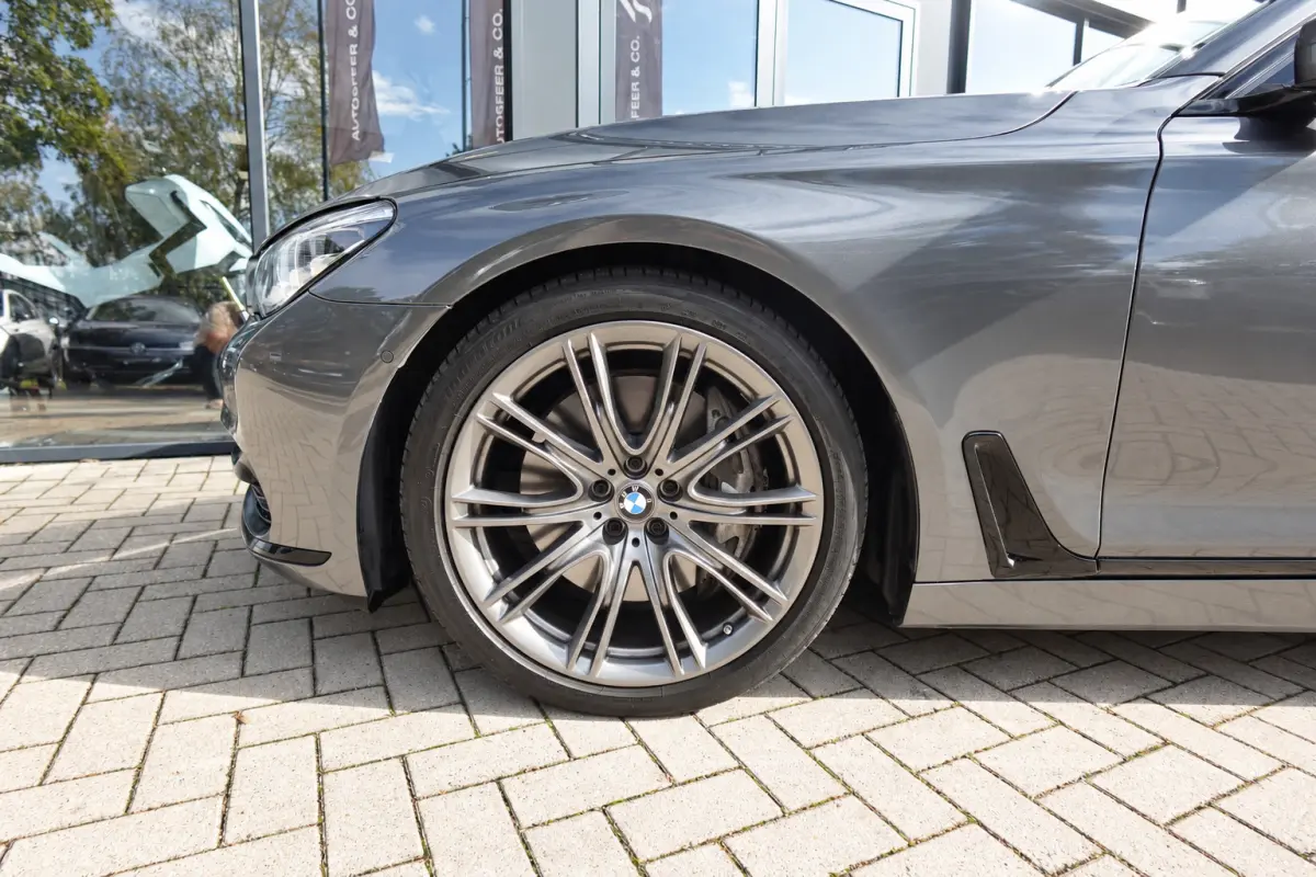 750Li xDrive PANO KEYLESS 360 CAM
