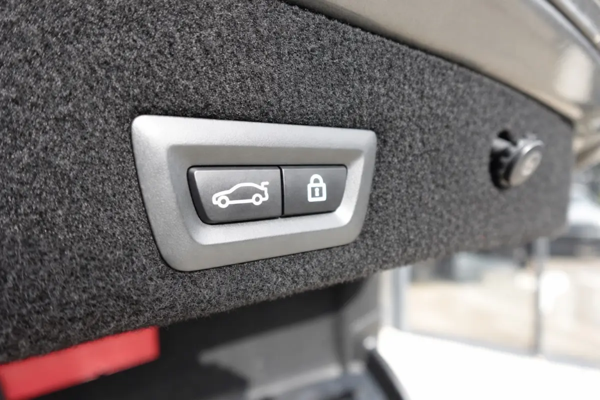 750Li xDrive PANO KEYLESS 360 CAM