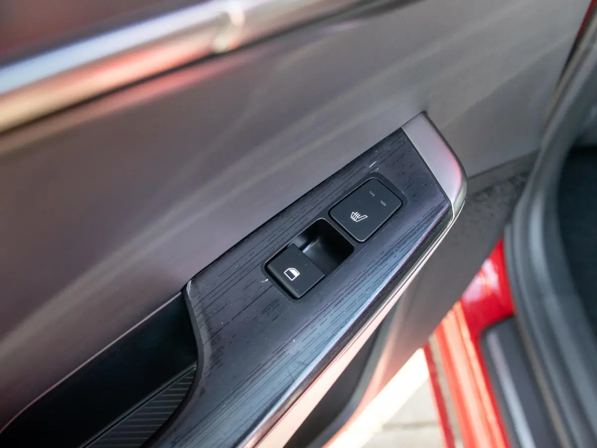 GT-Line Business Edition 84 kWh | Actieprijs* | Navi. | Clima. | Adapt. Cruise. | Stoel&Stuur Verwarming | Dodehoekassistentie | Privacy Glass | GT-Line Vegan Lederen Bekleding