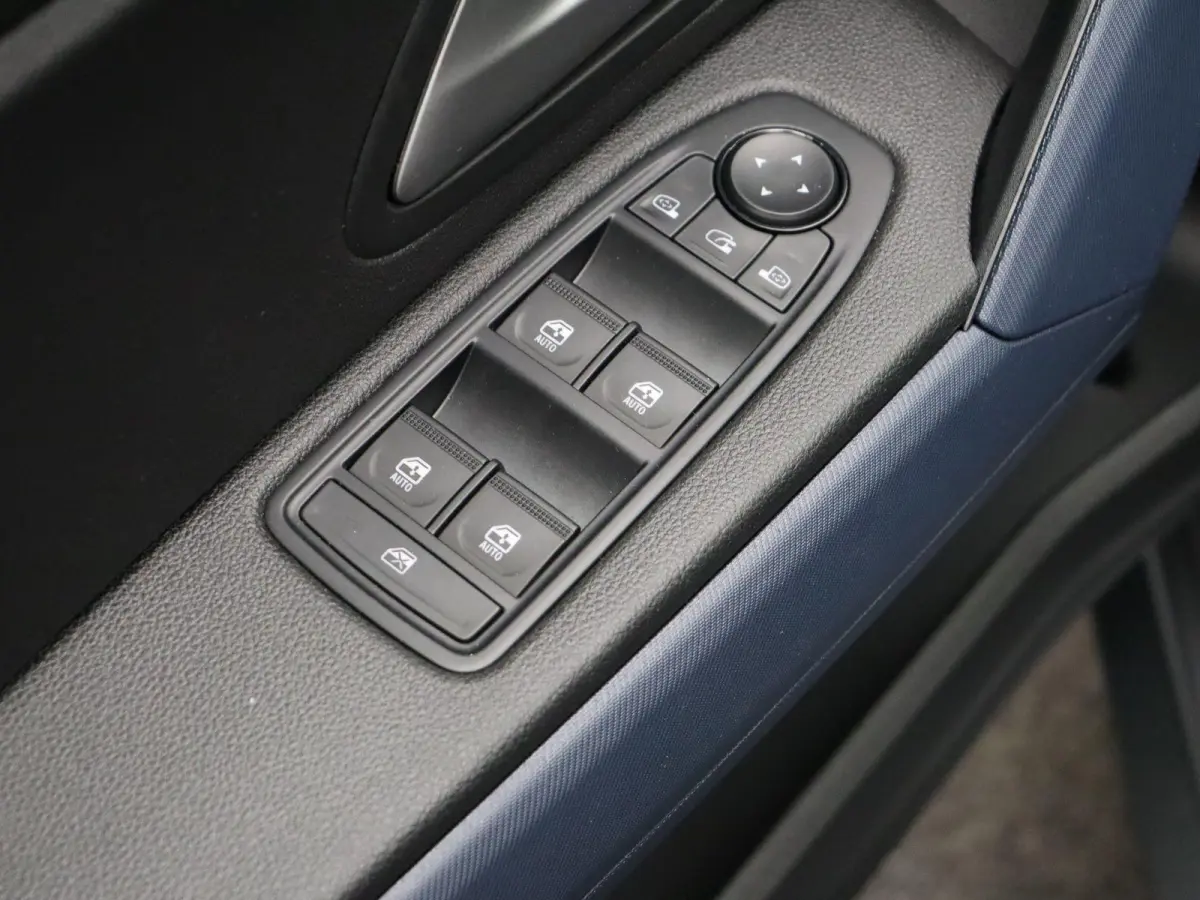 1.6 Hybrid 140 Journey | 1ste eigenaar | automaat | stoel en stuur verwarming | Trekhaak |
