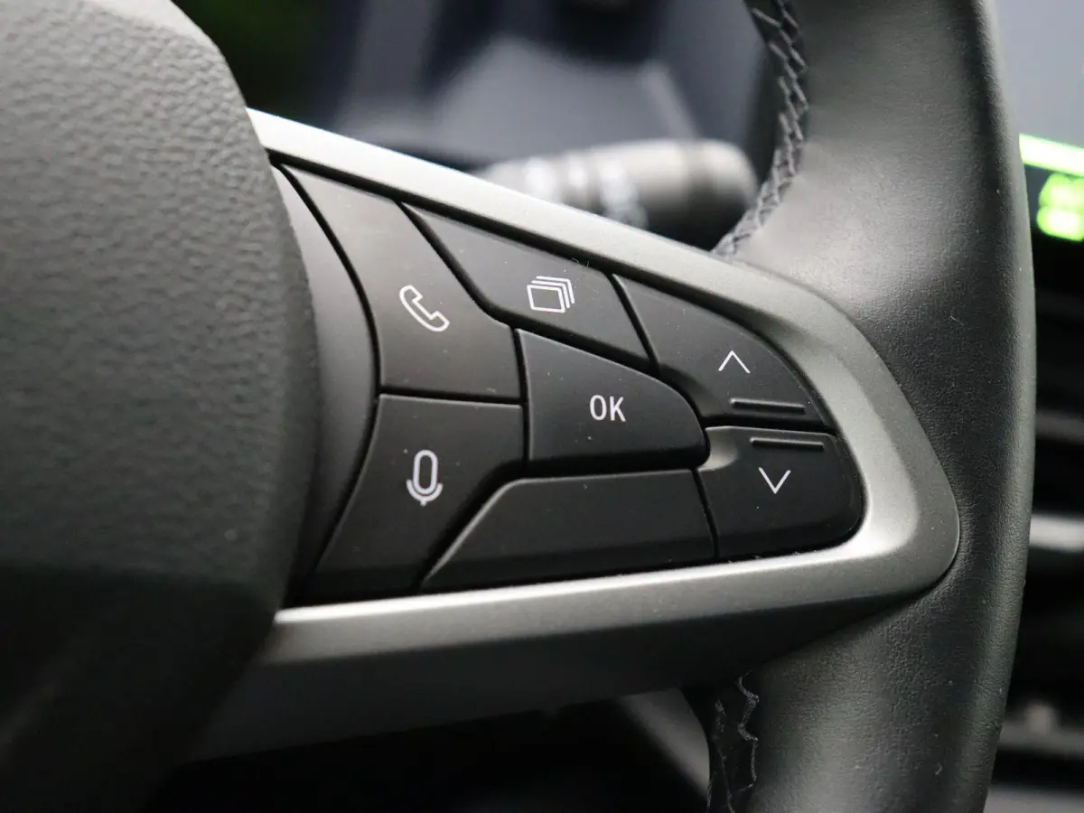 1.6 Hybrid 140 Journey | 1ste eigenaar | automaat | stoel en stuur verwarming | Trekhaak |