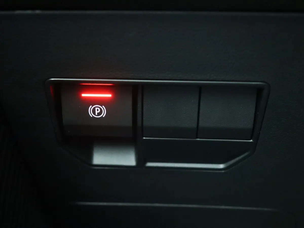 1.6 Hybrid 140 Journey | 1ste eigenaar | automaat | stoel en stuur verwarming | Trekhaak |