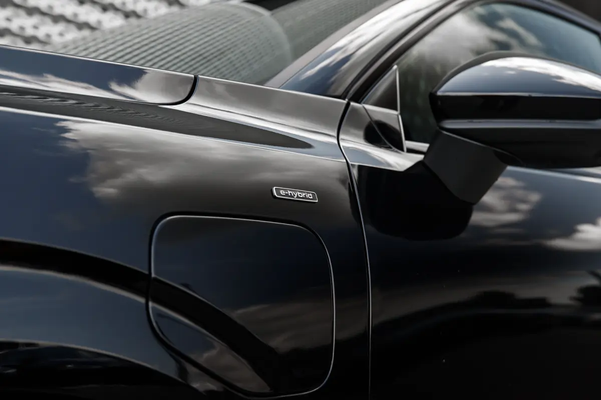 1.5 e-hybrid S edition | Panoramadak | Tech Pro | | Cruise control adaptief | Elektrisch glazen panorama-dak | Extra getint glas