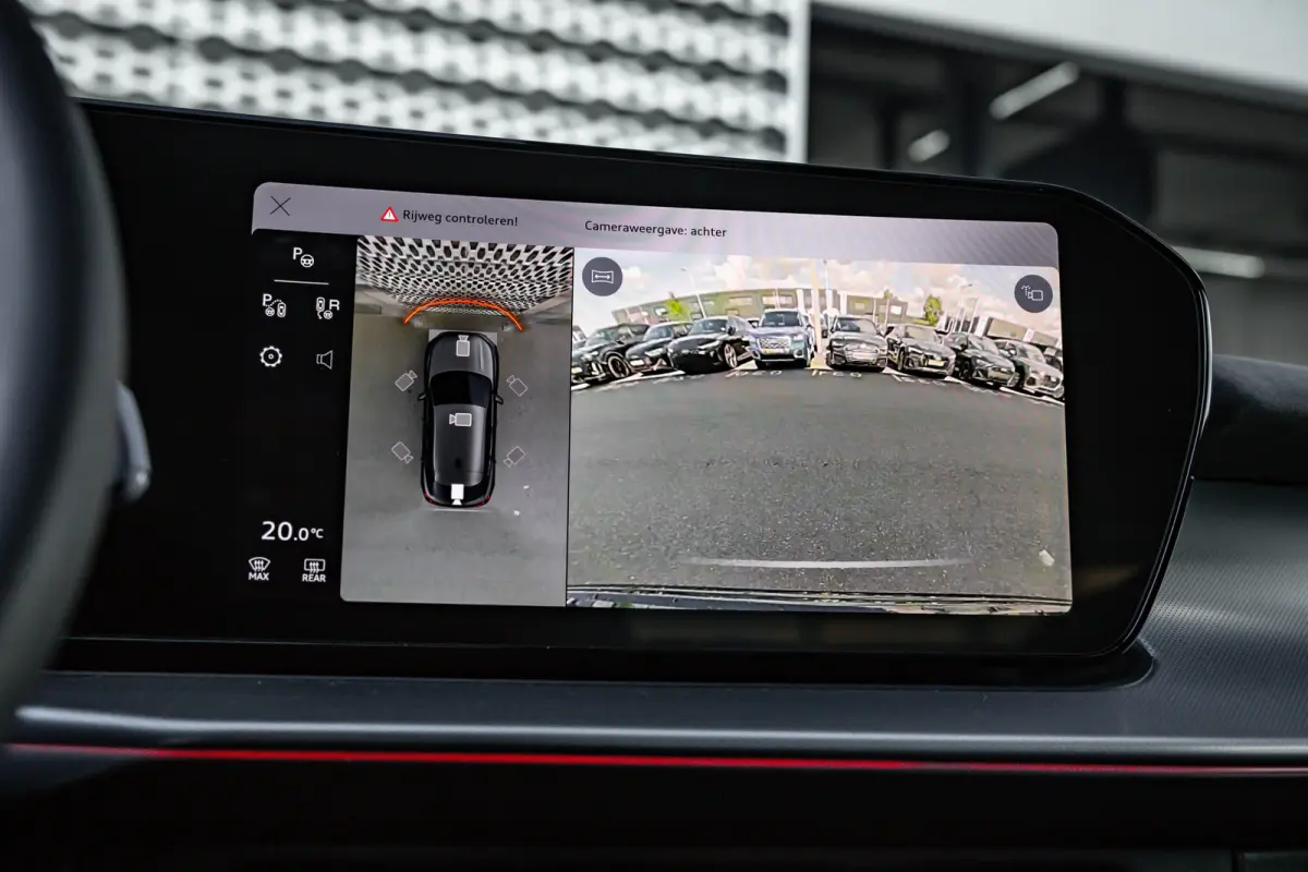 1.5 e-hybrid S edition | Panoramadak | Tech Pro | | Cruise control adaptief | Elektrisch glazen panorama-dak | Extra getint glas